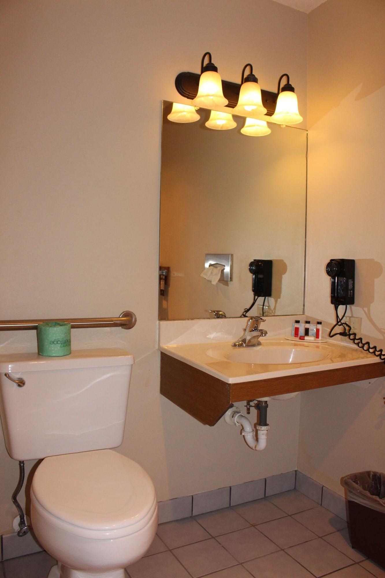 Super 8 By Wyndham Chamberlain Sd Hotel Buitenkant foto