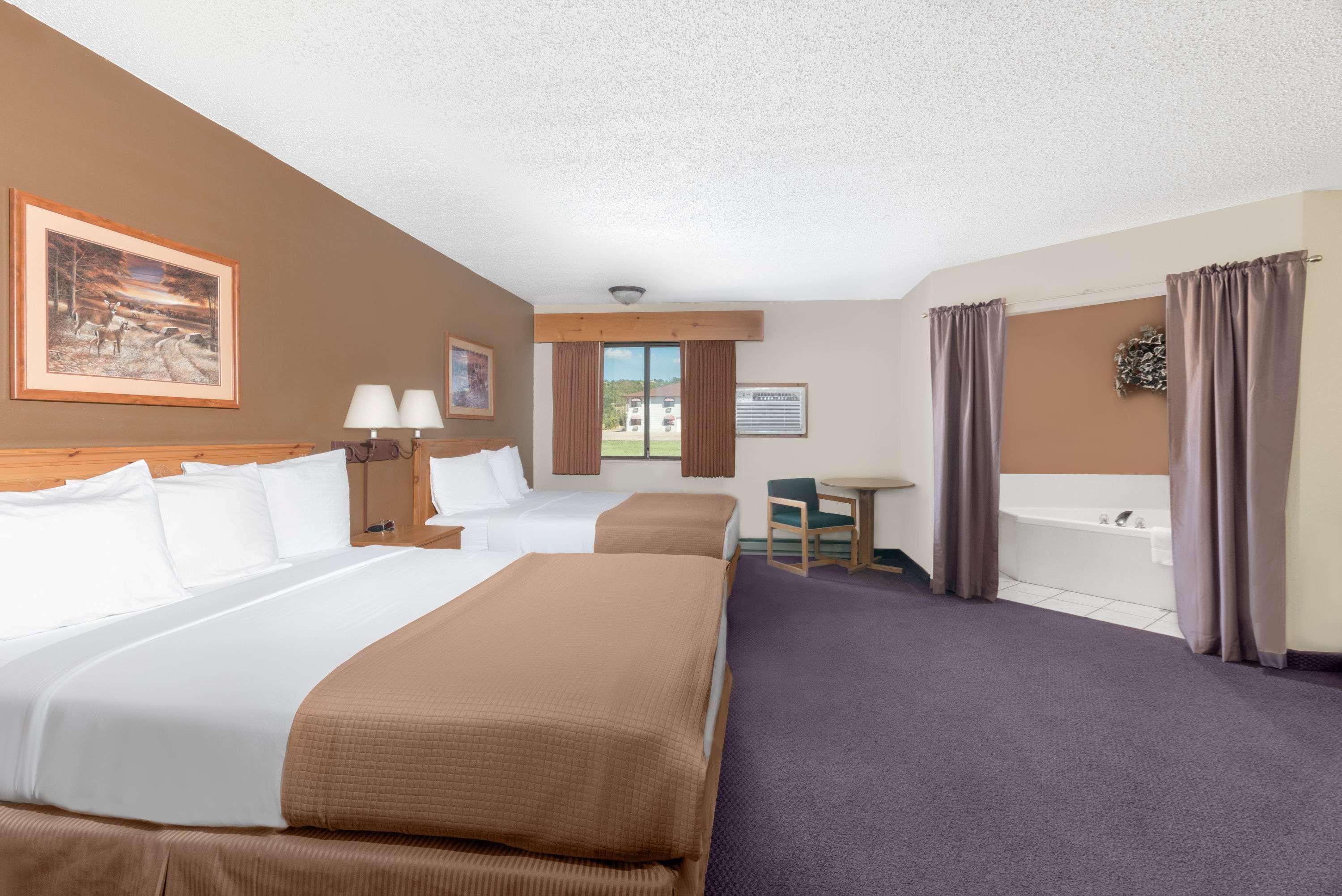 Super 8 By Wyndham Chamberlain Sd Hotel Buitenkant foto